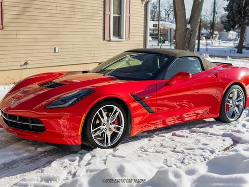 Used 2018 Chevrolet Corvette Stingray Convertible w/ 2LT Preferred Equipment Group image 14