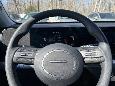 New 2026 Hyundai Kona SE image 7