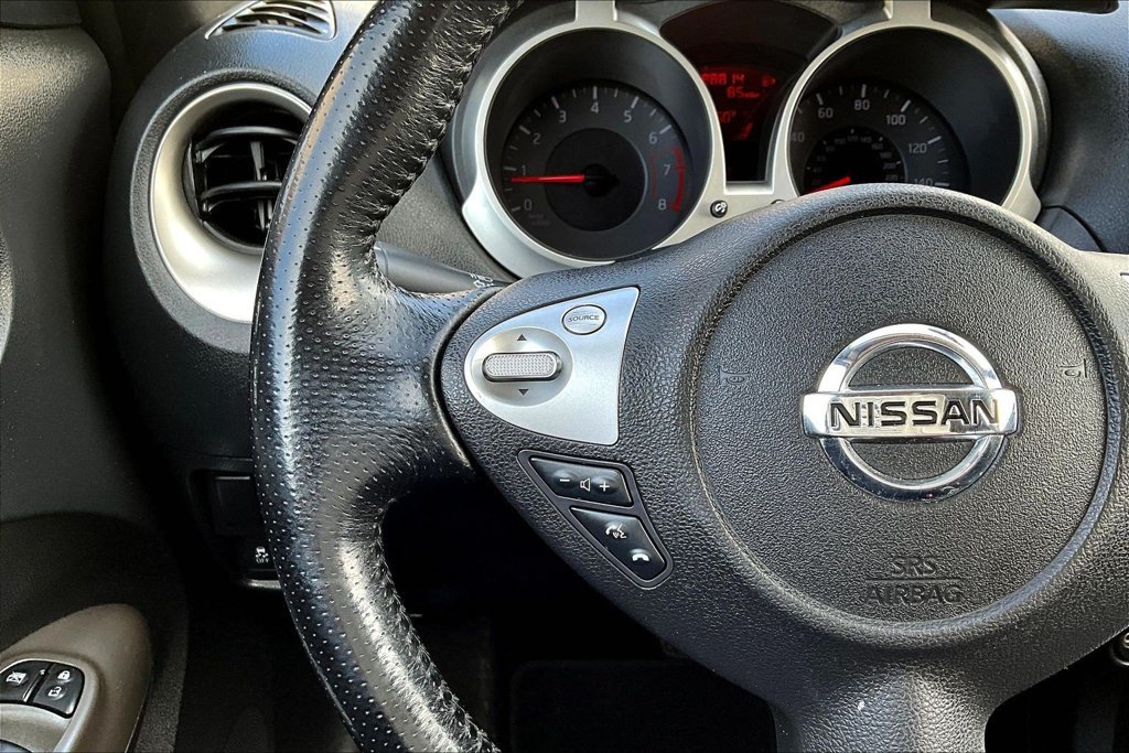 Used 2014 Nissan Juke SV w/ Navigation Package AWD/4WD image 10