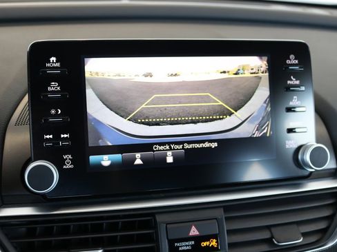 Used 2018 Honda Accord Sport image 45