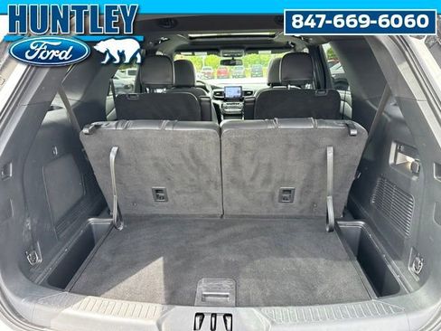 Used 2023 Ford Explorer ST-Line w/ Class IV Trailer Tow Package AWD/4WD image 11