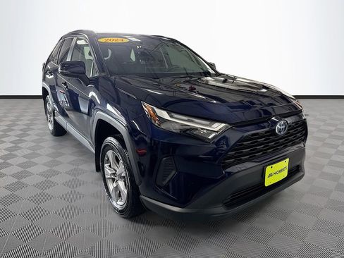 Used 2024 Toyota RAV4 XLE image 3