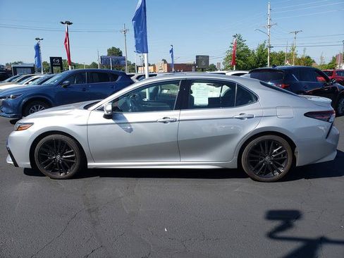 Used 2024 Toyota Camry XSE w/ Navigation Package FWD image 4
