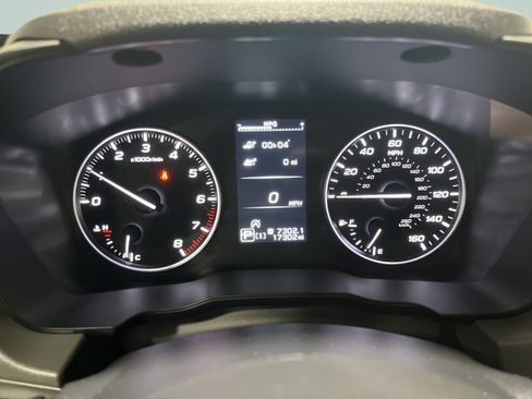 Used 2024 Subaru Crosstrek 2.0i Premium AWD/4WD image 21