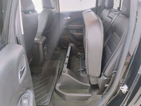 Used 2018 GMC Canyon Denali image 12