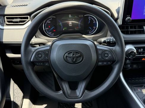 Used 2025 Toyota RAV4 XLE w/ Convenience Package AWD/4WD image 13