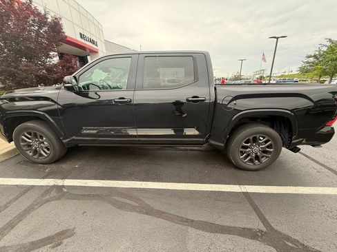 Used 2023 Toyota Tundra Platinum AWD/4WD image 6