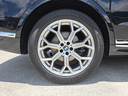 Used 2025 BMW X7 xDrive40i w/ Premium Package AWD/4WD image 20