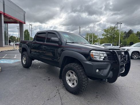 Used 2014 Toyota Tacoma 4x4 Double Cab w/ Convenience Package image 11