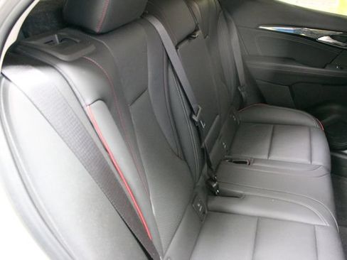 Used 2023 Buick Envision Essence w/ Sport Touring Package AWD/4WD image 11