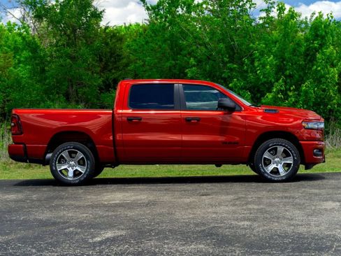 New 2026 RAM 1500 Express RWD image 5