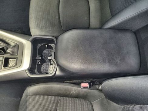 Used 2024 Toyota RAV4 LE image 21