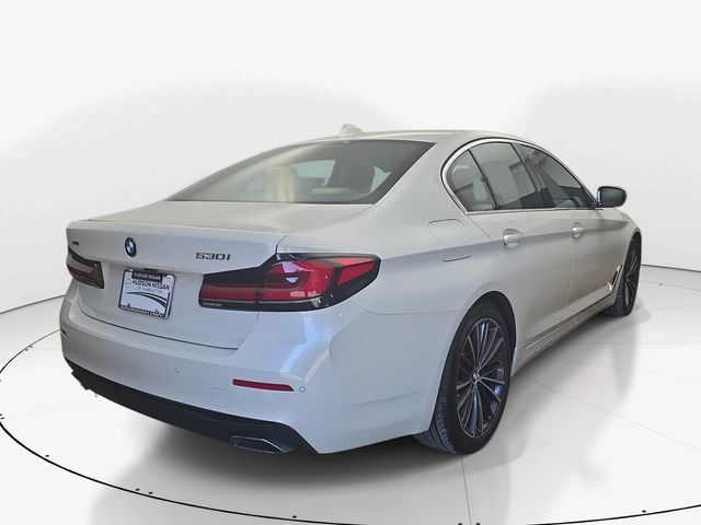 Used 2023 BMW 530i xDrive w/ Premium Package AWD/4WD image 4