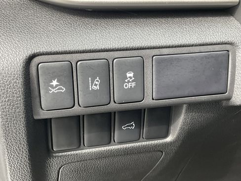 Used 2024 Mitsubishi Eclipse Cross SEL AWD/4WD image 28