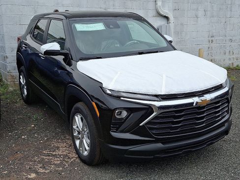 New 2026 Chevrolet TrailBlazer LS w/ LS Convenience Package image 2