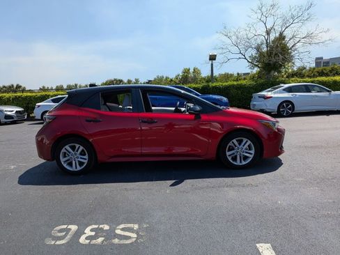 Used 2022 Toyota Corolla SE image 4