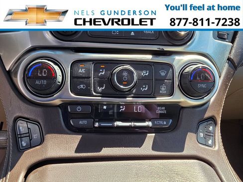 Used 2015 Chevrolet Suburban LTZ AWD/4WD image 27