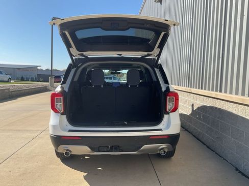 Used 2023 Ford Explorer Limited w/ Equipment Group 301A image 23