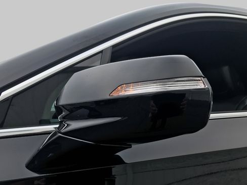 Certified 2025 Cadillac XT6 Premium Luxury image 38