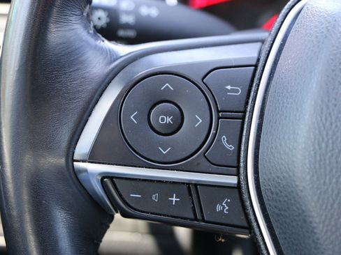 Used 2019 Toyota Camry XSE image 18