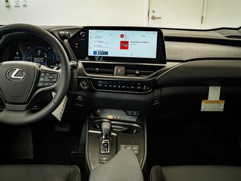 New 2025 Lexus UX 300h 300h Premium image 30