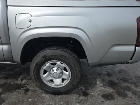 Used 2022 Toyota Tacoma SR image 14