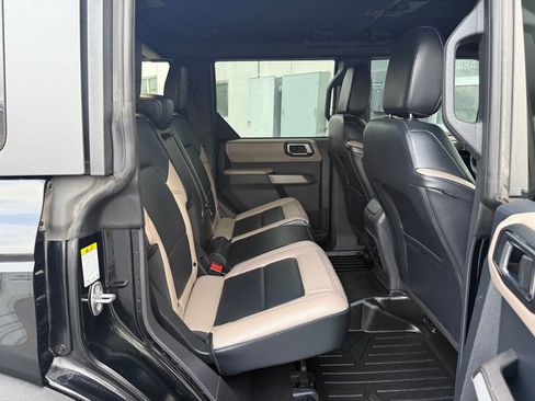 Used 2022 Ford Bronco Wildtrak image 25