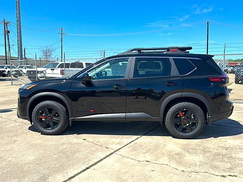 New 2026 Nissan Rogue Rock Creek image 5