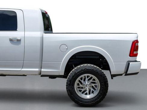Used 2019 RAM 2500 Laramie AWD/4WD image 13