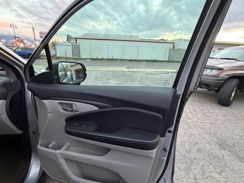 Used 2016 Honda Pilot EX-L image 19