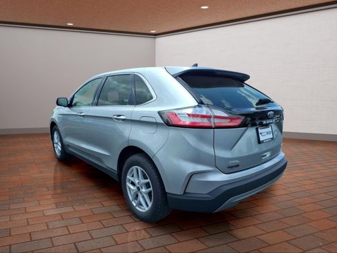 Used 2024 Ford Edge SEL w/ Convenience Package AWD/4WD image 6