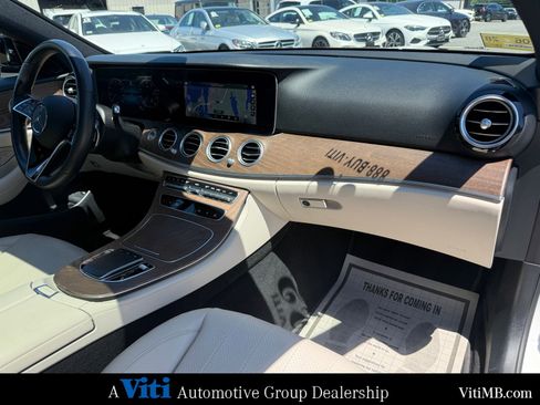 Certified 2022 Mercedes-Benz E 450 4MATIC All-Terrain Wagon image 30