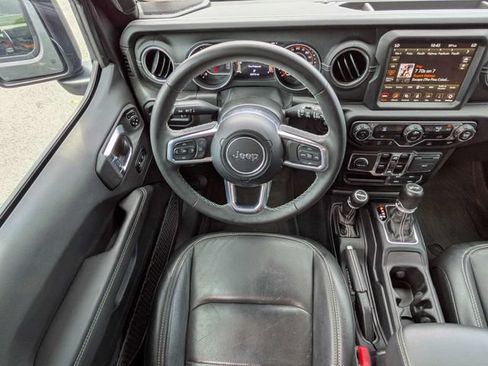 Used 2023 Jeep Wrangler Unlimited Sahara AWD/4WD image 18