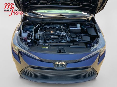Used 2024 Toyota Corolla LE FWD image 31