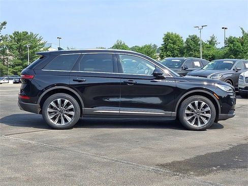 Certified 2022 Lincoln Corsair Reserve w/ Equipment Group 201A image 7