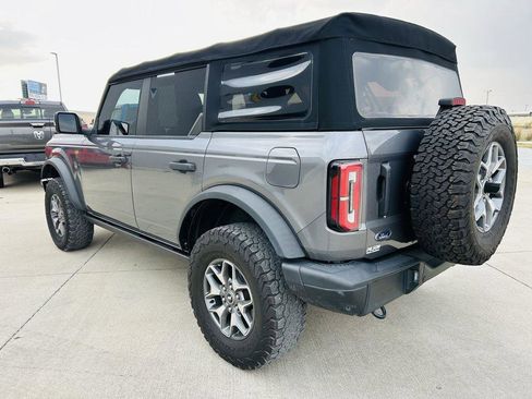 Used 2021 Ford Bronco Badlands image 36