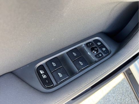 Used 2021 Polestar Polestar 2 AWD/4WD image 23