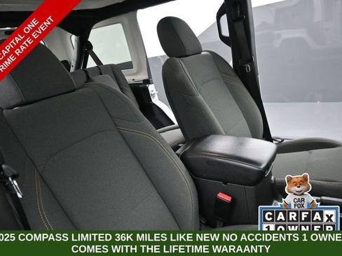 Used 2024 Jeep Wrangler Unlimited w/ Convenience Group AWD/4WD image 26