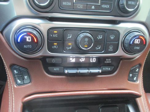 Used 2016 Chevrolet Tahoe LTZ AWD/4WD image 16