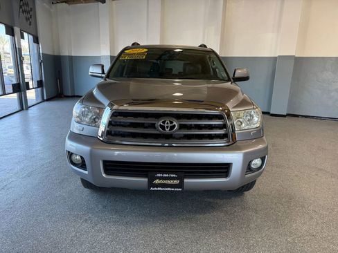 Used 2012 Toyota Sequoia SR5 w/ Premium Pkg RWD image 2