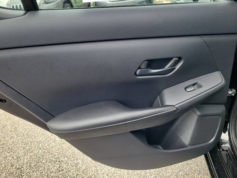 Used 2025 Nissan Sentra S FWD image 10
