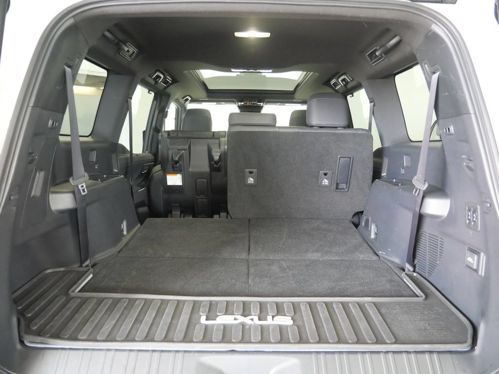 Certified 2024 Lexus GX 550 w/ Accessory Package (Z1) AWD/4WD image 33