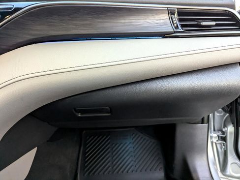 Used 2023 Toyota Camry XLE image 33