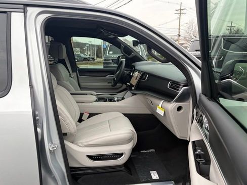 New 2026 Jeep Grand Wagoneer Summit AWD/4WD image 27
