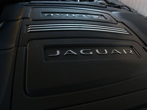 Used 2016 Jaguar XF Prestige image 55