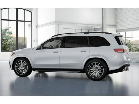 New 2026 Mercedes-Benz GLS 580 4MATIC image 32