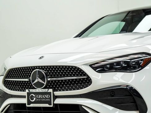 Used 2025 Mercedes-Benz CLE 300 4MATIC Coupe w/ AMG Line image 2