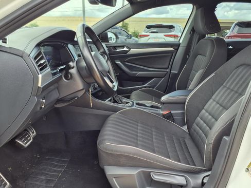 Used 2024 Volkswagen Jetta Sport FWD image 10