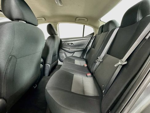 Used 2024 Nissan Sentra SV FWD image 10