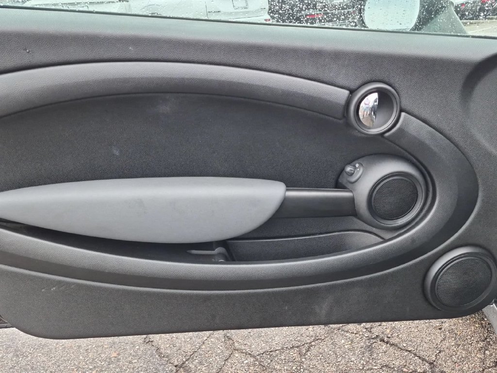 Used 2009 MINI Cooper Hardtop FWD image 15